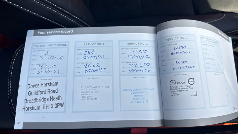 Volvo Xc40 2.0 B4P R DESIGN 5dr AWD Auto Petrol Estate